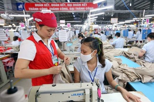 Cần giải pháp để giữ vững ngôi vị xuất khẩu của dệt may