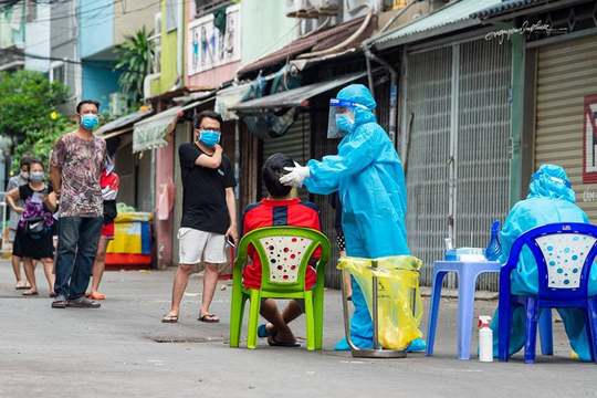 Hà Nội ghi nhận hơn 300 F0 cộng đồng trong 24h