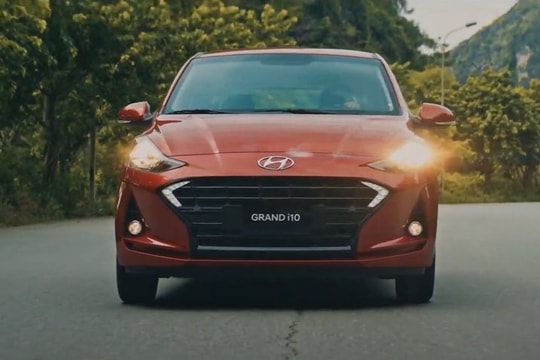 Hyundai Grand i10 2021 ồ ạt về đại lý
