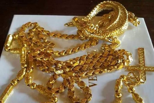 Cảnh giác với những món quà từ “trên trời rơi xuống” 