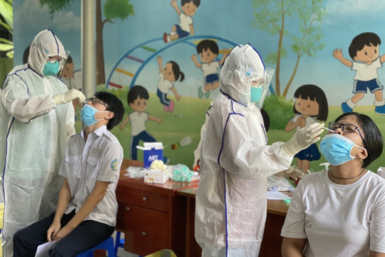 Hà Nội: Phát hiện thêm 14 ca mắc COVID-19 mới tại 5 quận, huyện