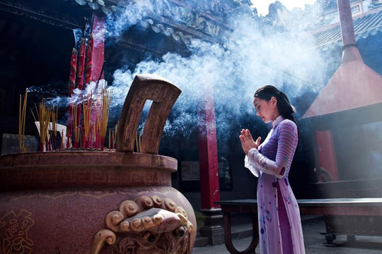 3 điều ai cũng nên làm trong tháng cô hồn để xua tan vận xui, đón rước tài lộc vào nhà