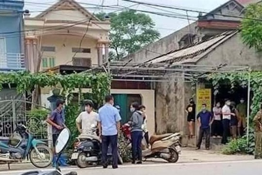 Bàng hoàng phát hiện đôi nam nữ tử vong trong căn nhà khoá trái