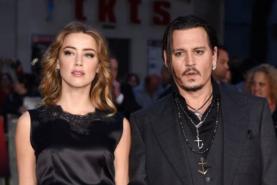 Johnny Depp nhận giải thành tựu trọn đời giữa lùm xùm kiện tụng