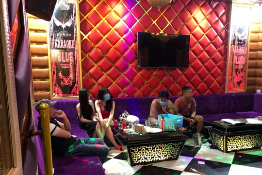 13 đối tượng “phê” ma túy trong quán karaoke bất chấp lệnh cấm