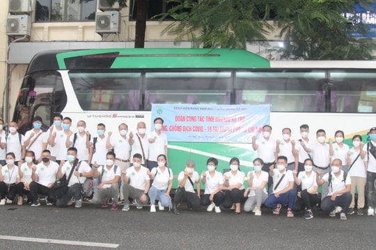 38 y, bác sĩ  bệnh viện RHM Trung ương Hà Nội lên đường chi viện TP HCM chống dịch