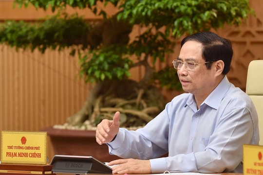 Thủ tướng: Nếu suôn sẻ, trong tháng 9 này, có thể có vaccine sản xuất trong nước