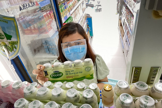 San sẻ khó khăn với cộng đồng - 1 trong 3 mục tiêu của Vinamilk trong mùa dịch