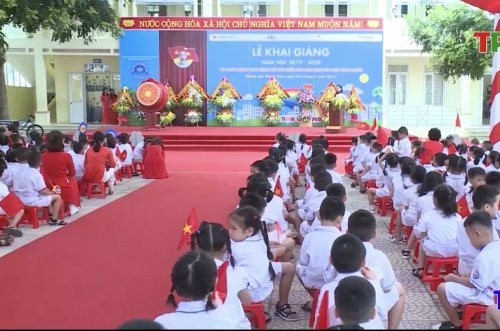 Tranh thủ thời gian “vàng” để triển khai chương trình trọng tâm của năm học mới
