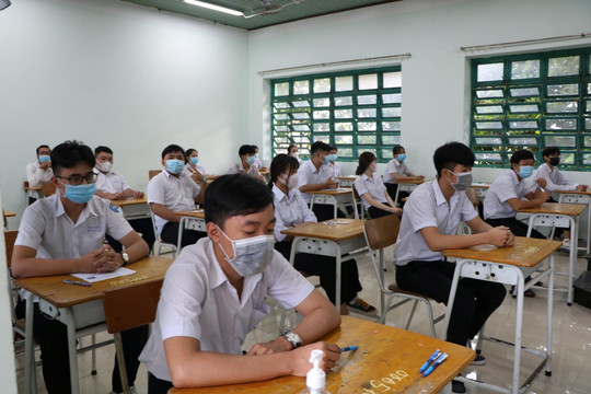 Điều chỉnh nội dung dạy học cấp trung học cơ sở, trung học phổ thông 