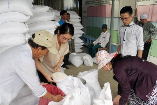 Chính phủ xuất cấp hơn 130.000 tấn gạo hỗ trợ người dân của 24 tỉnh, thành