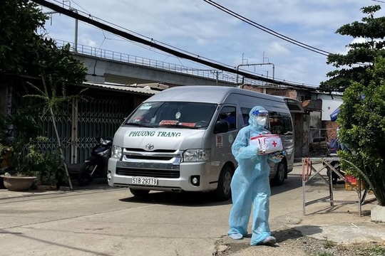 2 trạm y tế lưu động hỗ trợ F0 đầu tiên tại TP Hồ Chí Minh đi vào hoạt động