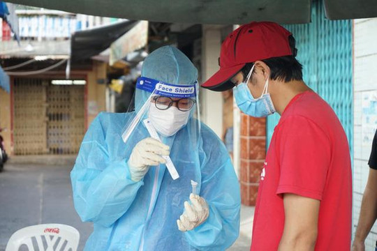 TP. Hồ Chí Minh hướng dẫn người dân tự test nhanh COVID-19 tại nhà