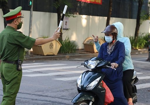 Hà Nội xử phạt hơn 713 trường hợp vi phạm quy định phòng chống dịch