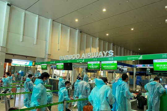 Bamboo Airways bay miễn phí chở gần 200 công dân Thanh Hoá từ TPHCM hồi hương