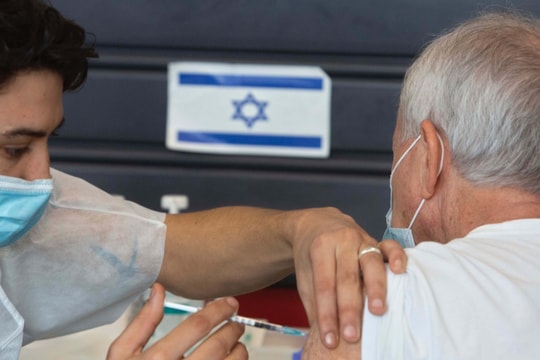 Tin vắn thế giới ngày 25/8: Khủng hoảng COVID-19 ở quốc gia siêu tiêm chủng Israel