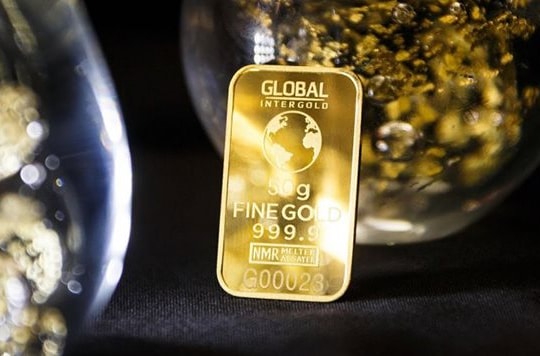 Giá vàng hôm nay 26/8: Mất mốc 1.800 USD/ounce