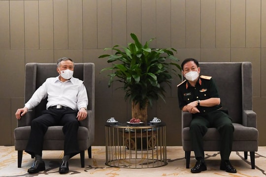 Chánh án TANDTC Nguyễn Hòa Bình thăm và làm việc với Tập đoàn Viettel