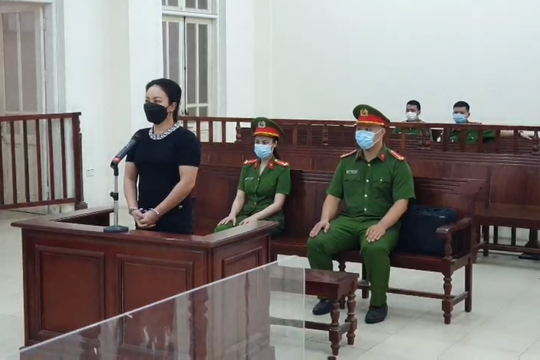 Cho khách “hát chui” giữa mùa dịch, nữ chủ quán karaoke hầu tòa