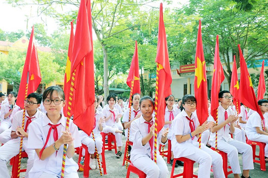 Quảng Ninh xem xét hỗ trợ 100% học phí mầm non, phổ thông năm học 2021-2022