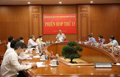 Xét xử trực tuyến là xu hướng tất yếu nhưng phải bảo đảm đúng pháp luật