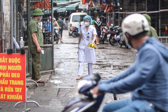 Hà Nội: Khẩn tìm người tới khu chợ Ngọc Hà do liên quan ca mắc COVID-19