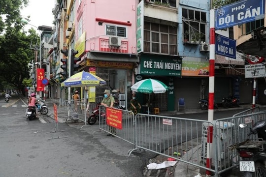 Hà Nội: Hai mẹ con thường xuyên đi chợ Ngọc Hà mắc Covid-19, quận Ba Đình ra thông báo khẩn