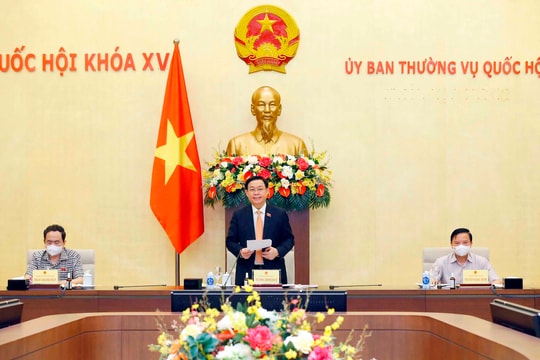 Chủ tịch Quốc hội làm việc với Tổ công tác của UBTVQH về phòng, chống dịch Covid-19