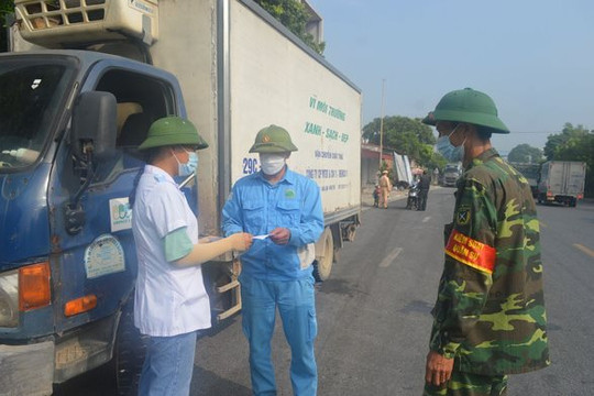 Đưa, nhận hối lộ tại chốt kiểm dịch COVID-19, bị xử lý như thế nào? 