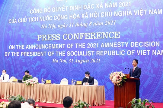 Đặc xá không phân biệt đối xử hoặc hạn chế với bất kỳ phạm nhân nào