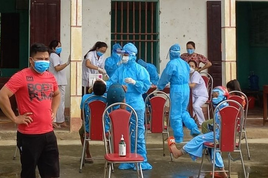 Nam Định: 10 giáo viên và người nhà dương tính SARS-CoV-2 trước ngày khai giảng