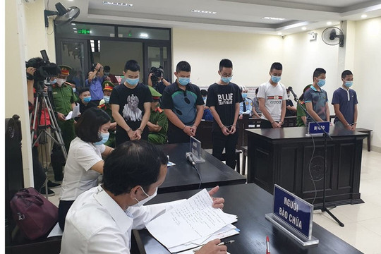 Đóng giả lực lượng kiểm soát phòng, chống dịch để cưỡng đoạt tài sản