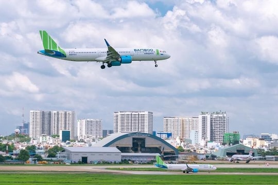 Lâm Đồng tổ chức 5 chuyến bay đưa hơn 500 thai phụ về quê