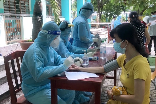 Bình Dương phấn đấu tiêm 100 ngàn liều vắc xin SinoPharm/ngày cho người dân