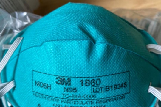 Hơn 20.800 khẩu trang 3M nghi hàng giả