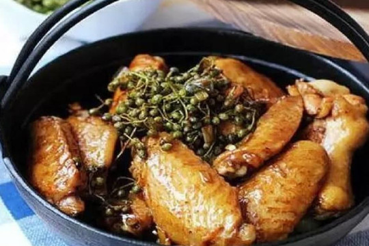 Cách làm cánh gà chiên sốt cà chua, đùi gà sốt mật ong, cánh gà sốt tiêu đơn giản tại nhà