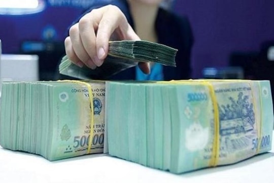 Chiếm đoạt tiền từ thiện chi tiêu cá nhân bị xử lý như thế nào?