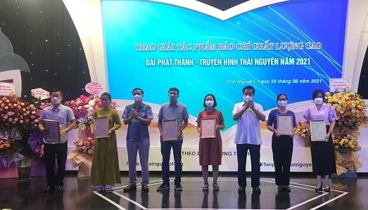 Thái Nguyên: Trao giải cuộc thi báo chí chất lượng cao về an toàn giao thông