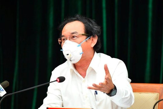 Bí thư TP.HCM: Chọn Củ Chi và quận 7 thí điểm cho kịch bản “bình thường mới”