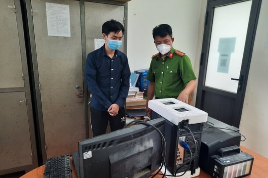Khởi tố vụ án làm giả hàng loạt phiếu xét nghiệm Covid- 19