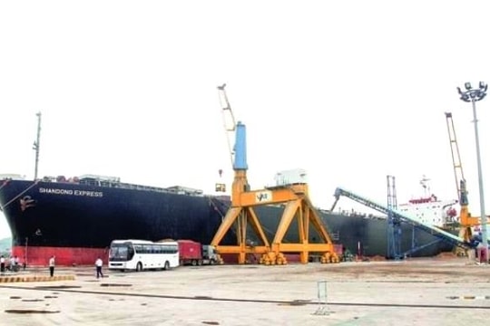 Thanh Hóa phát hiện 2 thuyền viên nước ngoài dương tính với SARS-CoV-2
