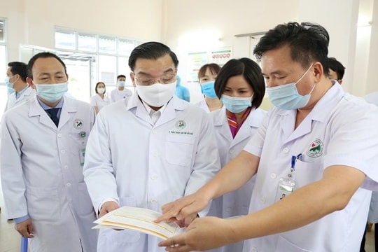 Bộ Quốc phòng, cùng 10 tỉnh, thành chuẩn bị hỗ trợ Hà Nội phòng, chống dịch 