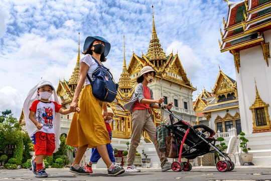 Thái Lan sống chung với dịch, chuẩn bị mở cửa đón khách du lịch quốc tế
