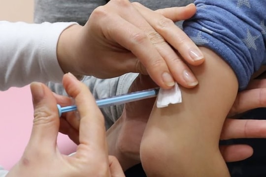 Tiêm vắc xin gặp biến chứng có được bồi thường?