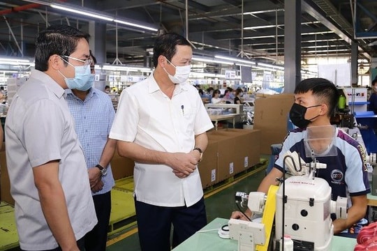 Thanh Hóa lo sinh kế cho người dân để không phải tha hương
