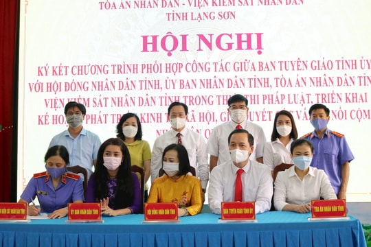 TAND tỉnh Lạng Sơn ký kết chương trình phối hợp trong thực thi pháp luật