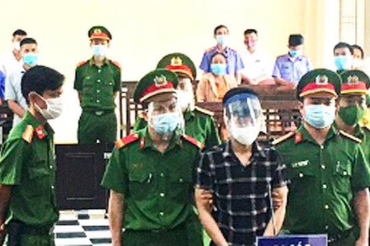Tử hình kẻ chém vợ cũ và nam đầu bếp thương vong 