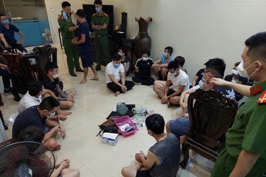 Triệt phá tụ điểm đánh bạc dưới hình thức xóc đĩa, thu giữ hơn 1 tỷ đồng
