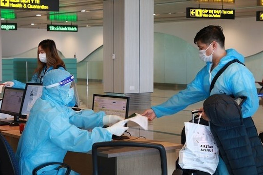 Đón 345 hành khách có “hộ chiếu vắc xin” từ Mỹ về Việt Nam