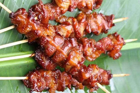 Muốn thịt xiên nướng mềm và không khô, đừng bỏ qua công đoạn đơn giản nhưng quan trọng này